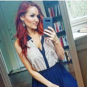 Meet your Posher, Monique